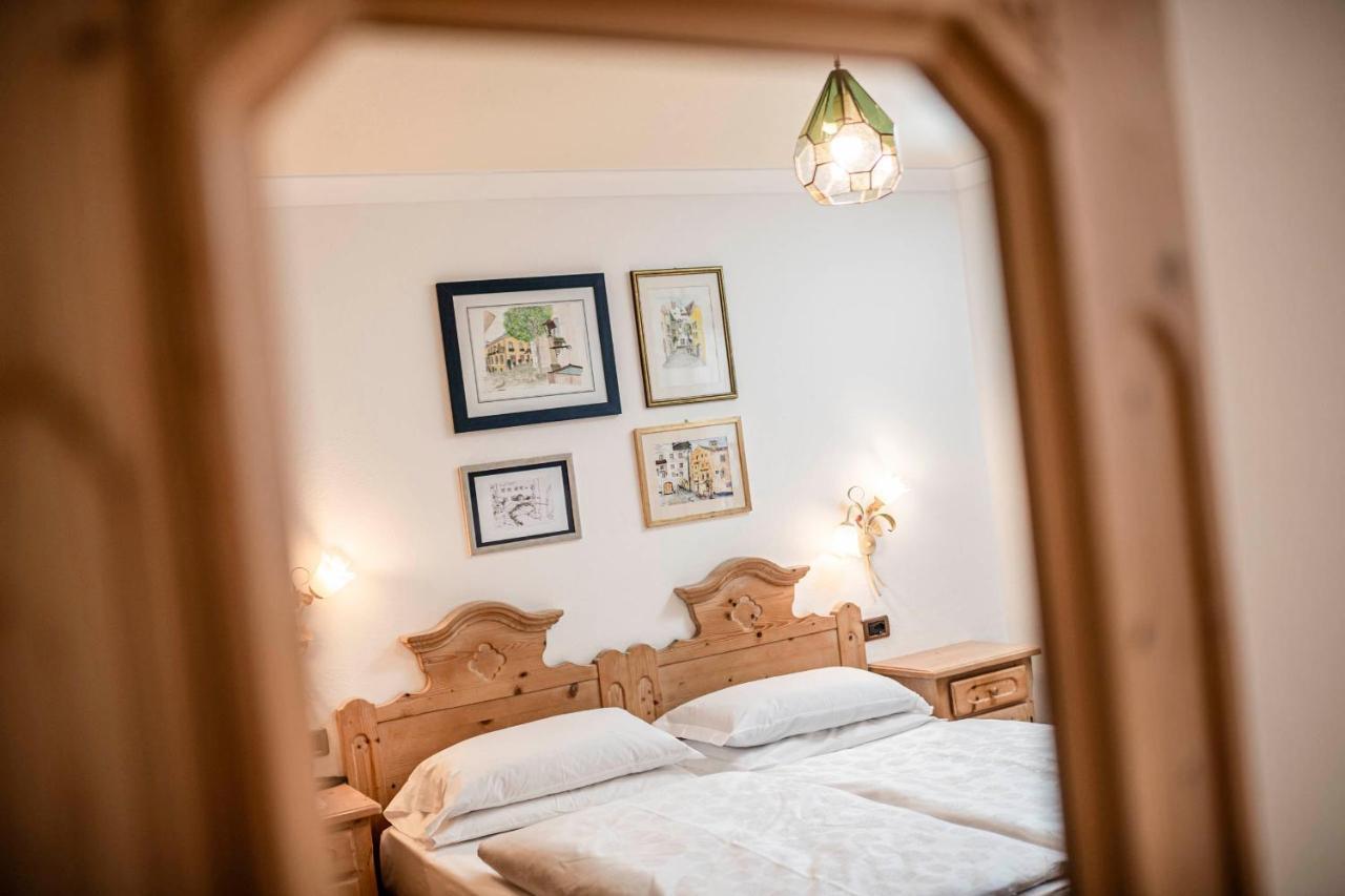 Hotel Cavallino D'Oro Bed&Breakfast Castelrotto Kültér fotó