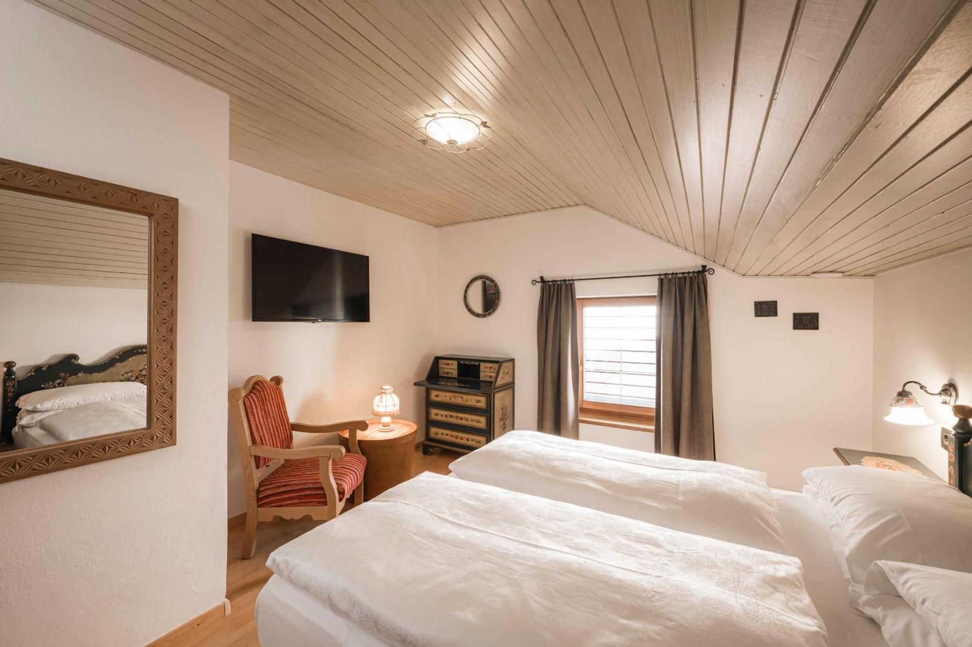 Hotel Cavallino D'Oro Bed&Breakfast Castelrotto Kültér fotó